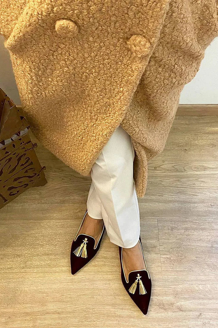 LOAFER WITH ELEGANT TASSELS