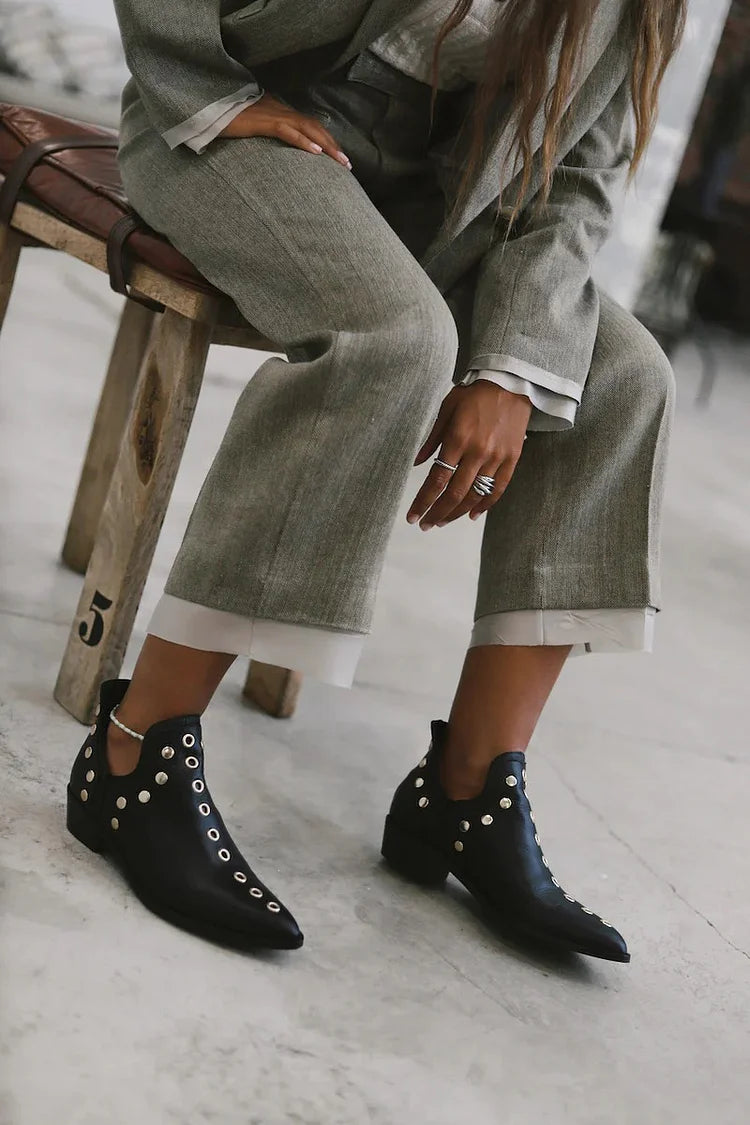 POINTED STUDDED ANKLE BOOT