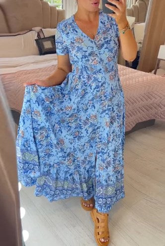 Ellie - Elegant Floral V-Neck Pleated Hem Dress