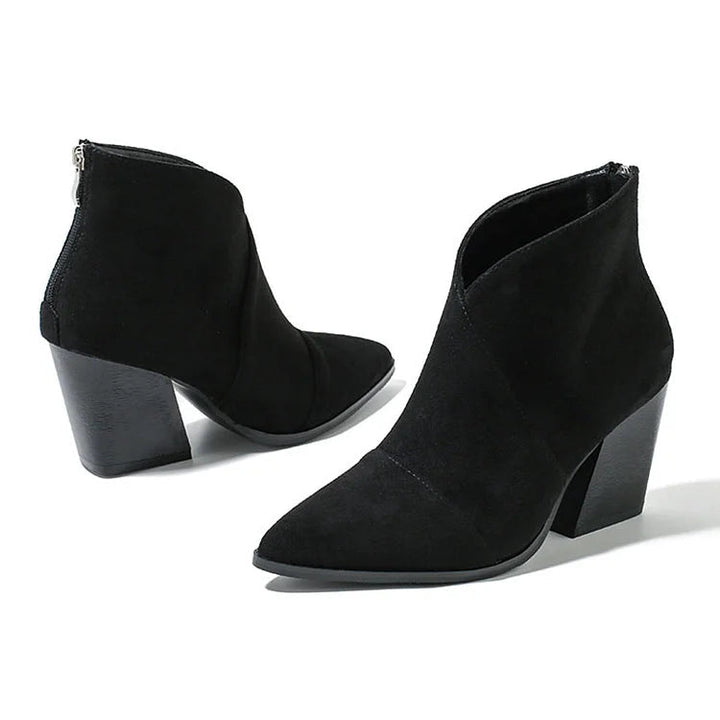 POINTED ANKLE BOOT WITH PREMIUM EFFECT