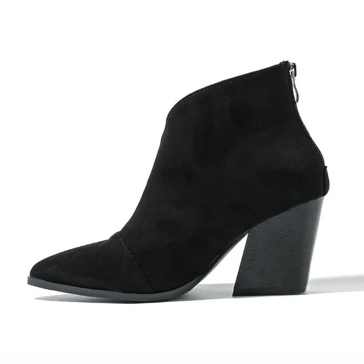 POINTED ANKLE BOOT WITH PREMIUM EFFECT