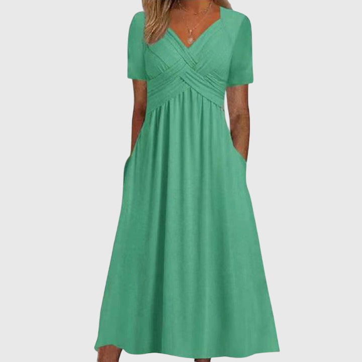 Hayden Amanda | Flattering Dress